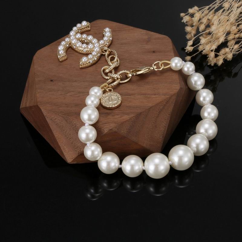 Chanel Bracelet 08yxs05